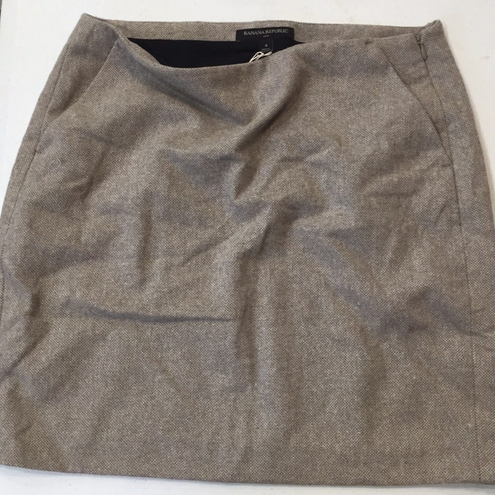Banana republic skirt size 4